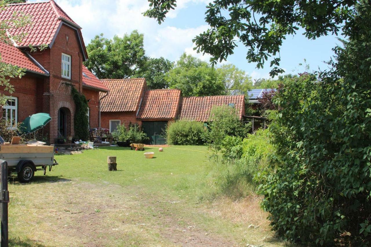 Apartment Hof Schwalbennest Amt Neuhaus Exterior foto
